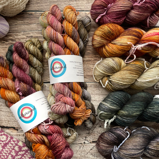 Holiday Cheer Mini Skein Yarn Set, Limited Edition – ontheround